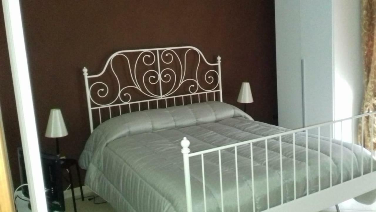 살레르노 Casa Family & Friends B&B 외부 사진