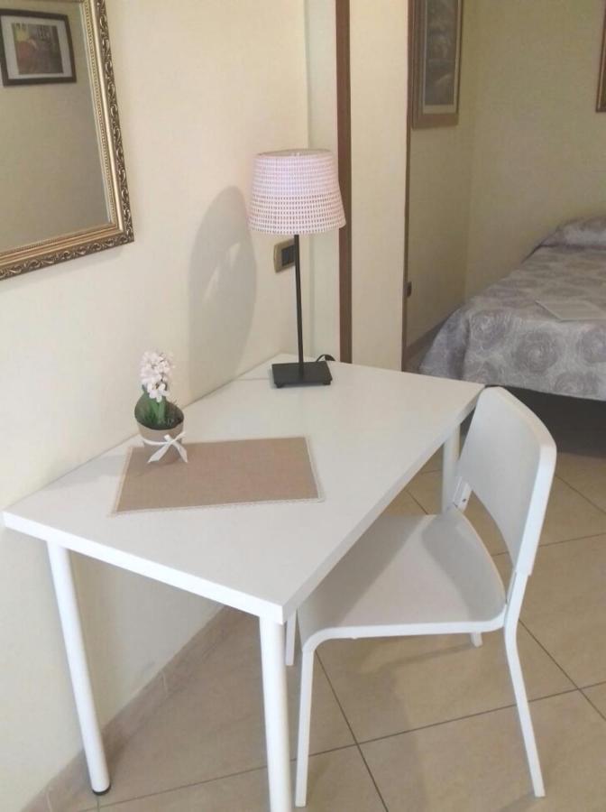 살레르노 Casa Family & Friends B&B 외부 사진